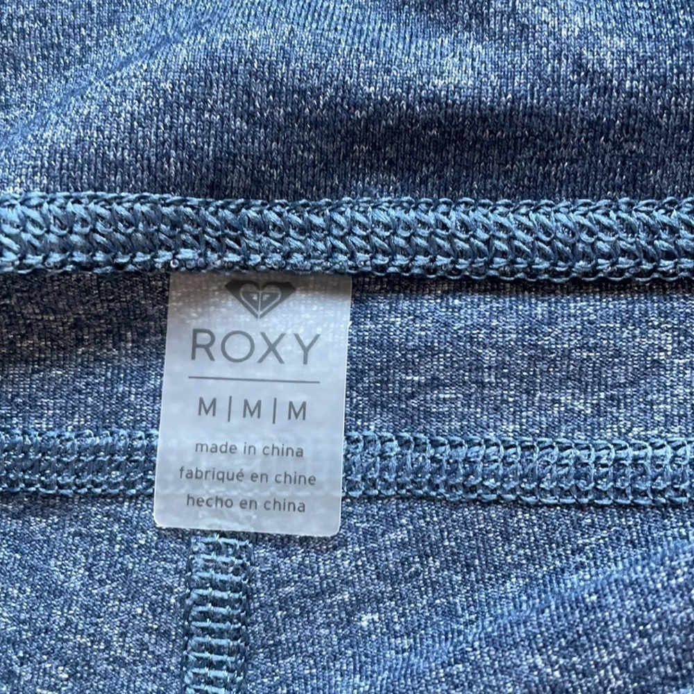ROXY brand heathered navy cropped yoga/athletic leggings with mesh cutou… - Picture 5 of 12